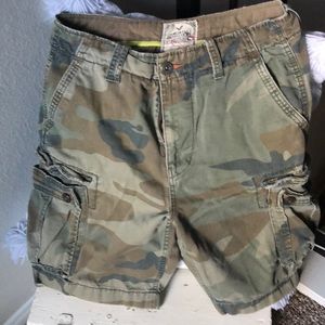 American Eagle cargo shorts